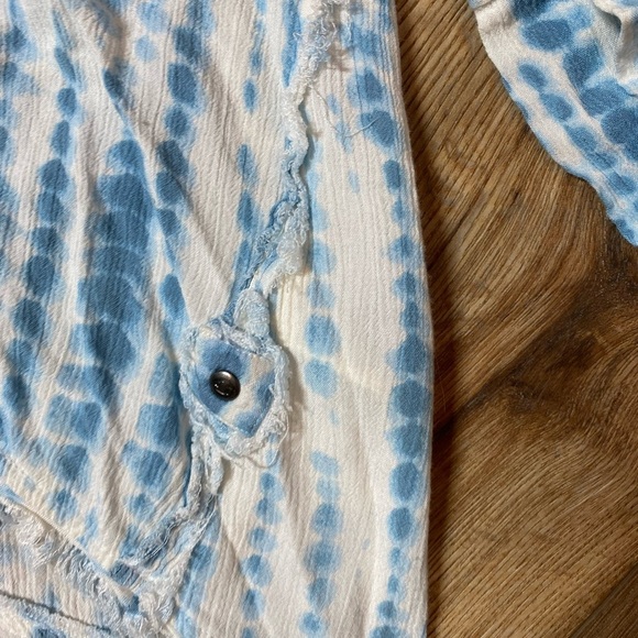 Beachy, bohemian, tunic-style blouse Blue and white tie-dye - Picture 8 of 9